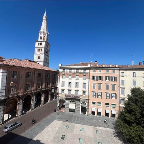 VISTA SULLA PIAZZA