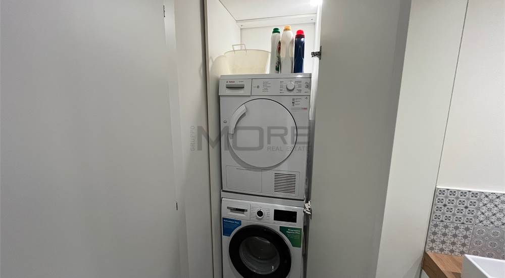 BAGNO 2 CON ARMADIO PER LAVATRICE