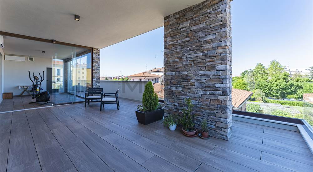 TERRAZZO 