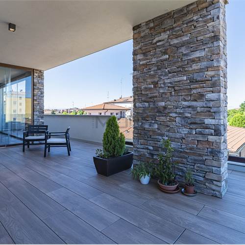 TERRAZZO 