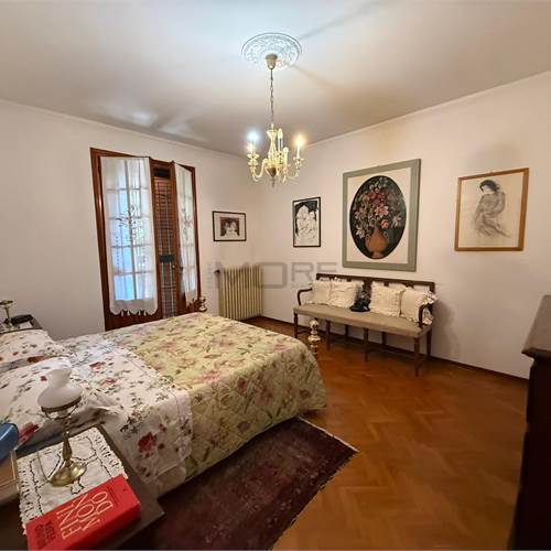 CAMERA DOPPIA CON BALCONE