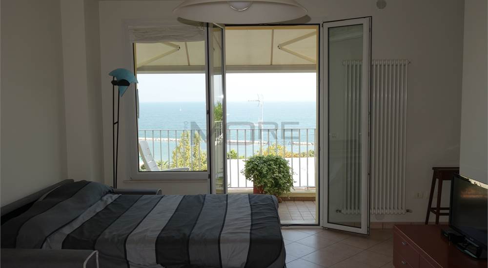 SOGGIORNO / CUCINA (divano aperto)