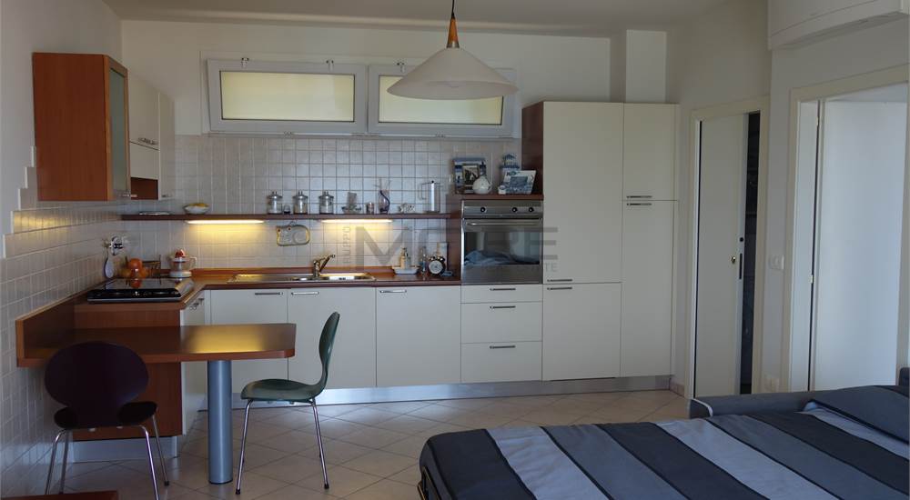 SOGGIORNO / CUCINA (divano aperto)