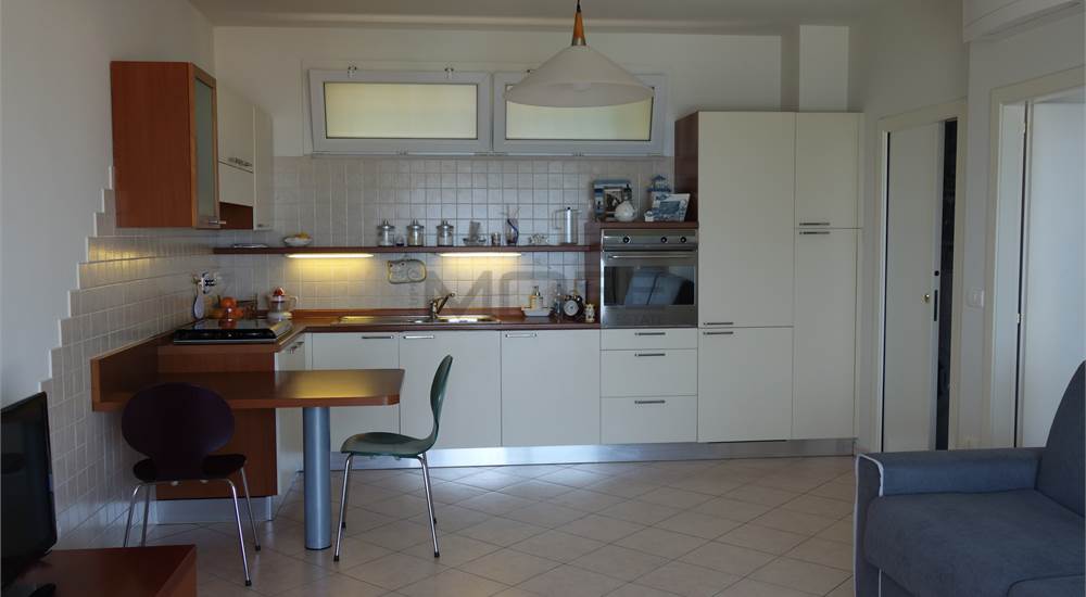 SOGGIORNO / CUCINA (divano chiuso)