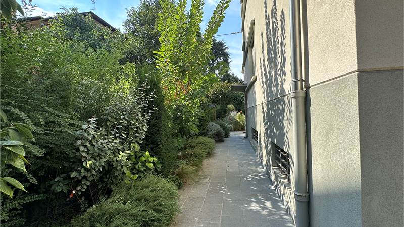 Villa Bifamiliare in vendita a Modena via G.M.Barbieri