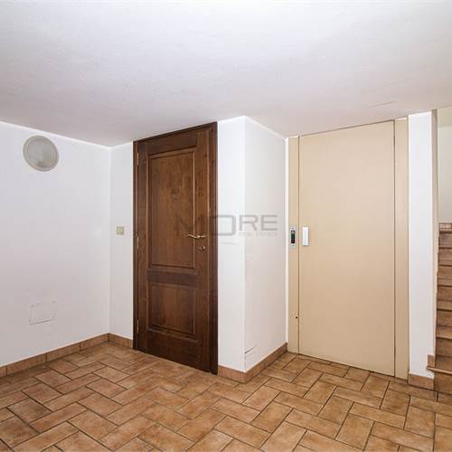 INGRESSO P.TERRA e ASCENSORE
