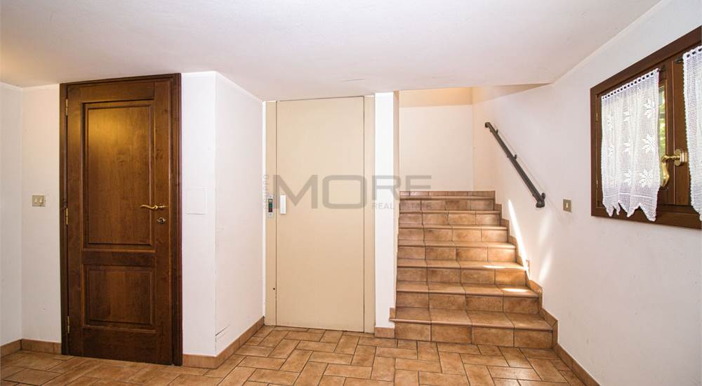 INGRESSO P.TERRA e ASCENSORE