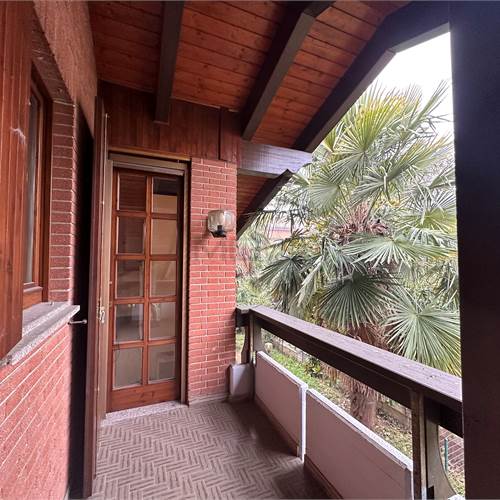 BALCONE AL PRIMOPIANO DISIMPEGNO
