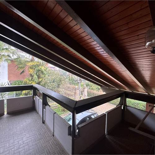 BALCONE AL PRIMOPIANO DISIMPEGNO