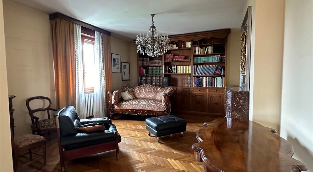 SALONE