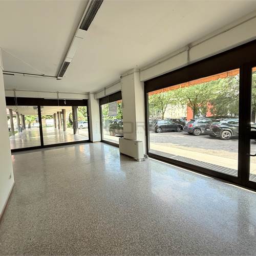 INTERNO