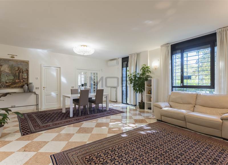 Appartamento in vendita a Modena (Villaggio Zeta), Via Delle Costellazioni