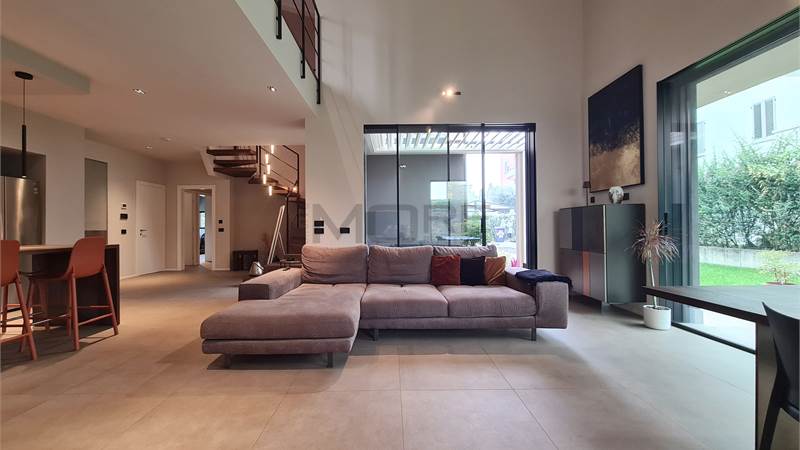 Villa in vendita a Modena (Vaciglio/Contrada), via ragazzi del '99