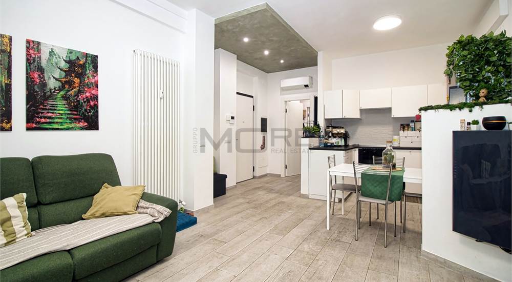 salotto e angolo cottura