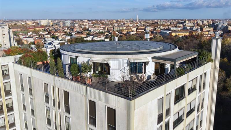 4 o più locali in vendita a Modena (San Faustino), Viale Corassori