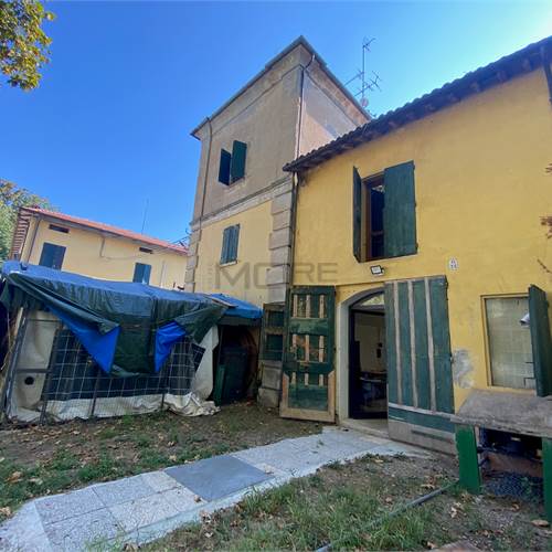 ALTRO FABBRICATO ADIACENTE