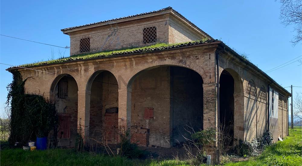 ED 2 - STALLA E FIENILE