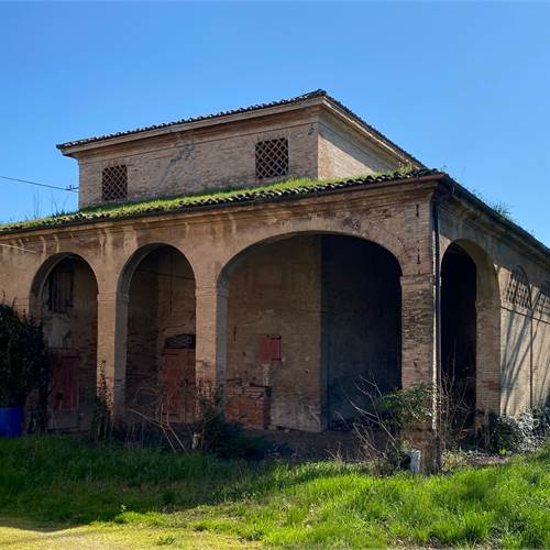 ED 2 - STALLA E FIENILE