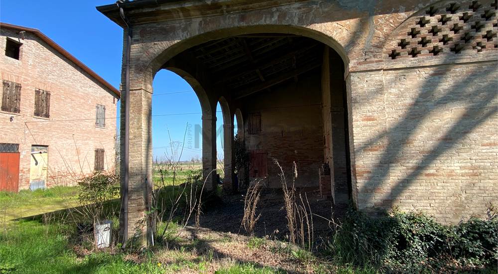 ED 2 - STALLA E FIENILE