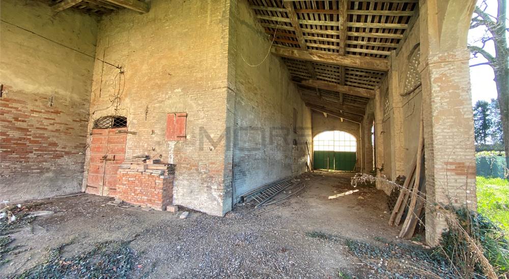 ED 2 - PORTICO STALLA