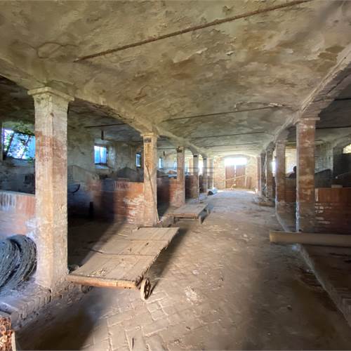 ED 2 - INTERNO STALLA