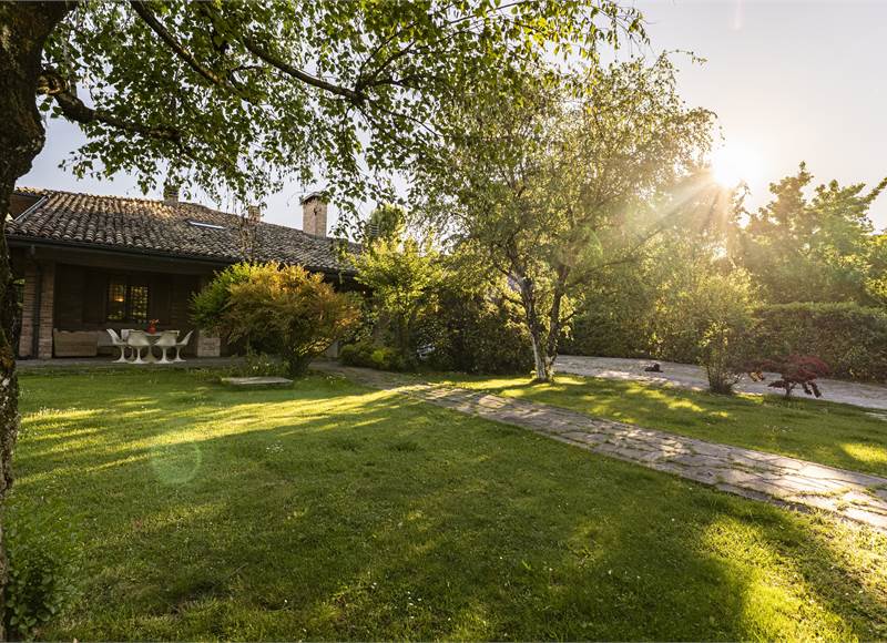 Villa in vendita a Castelnuovo Rangone Via Casette Zanasi 15