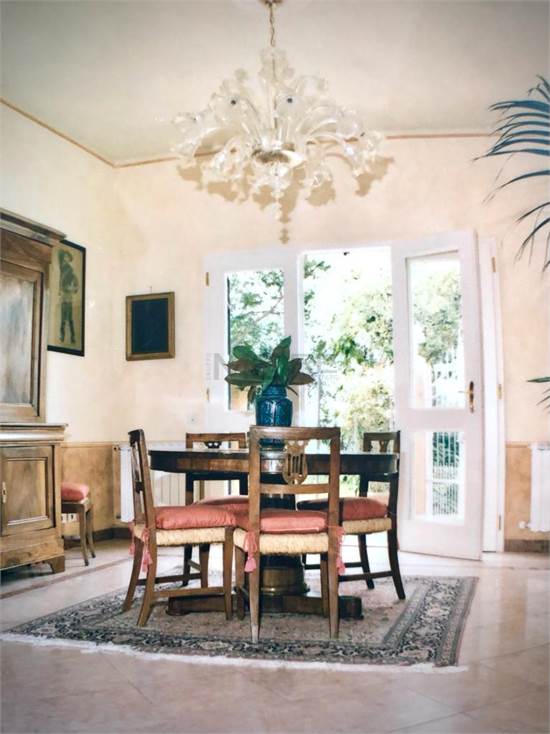 INTERNO VILLA 